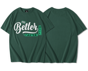 T-shirt oversize streetwear Better Days noir en coton premium unisexe, vue face et dos : devant avec grand slogan calligraphié "Feel Better Move Faster" en blanc, dos uni sans imprimé, coupe oversize tendance 2025.